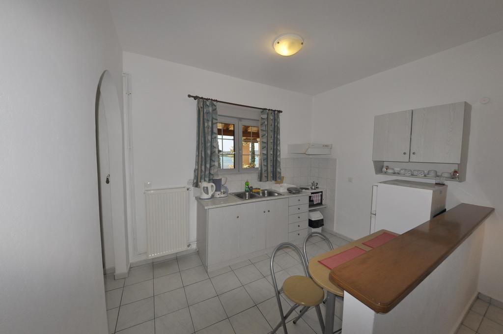 Egli Apartments Kontokali Quarto foto